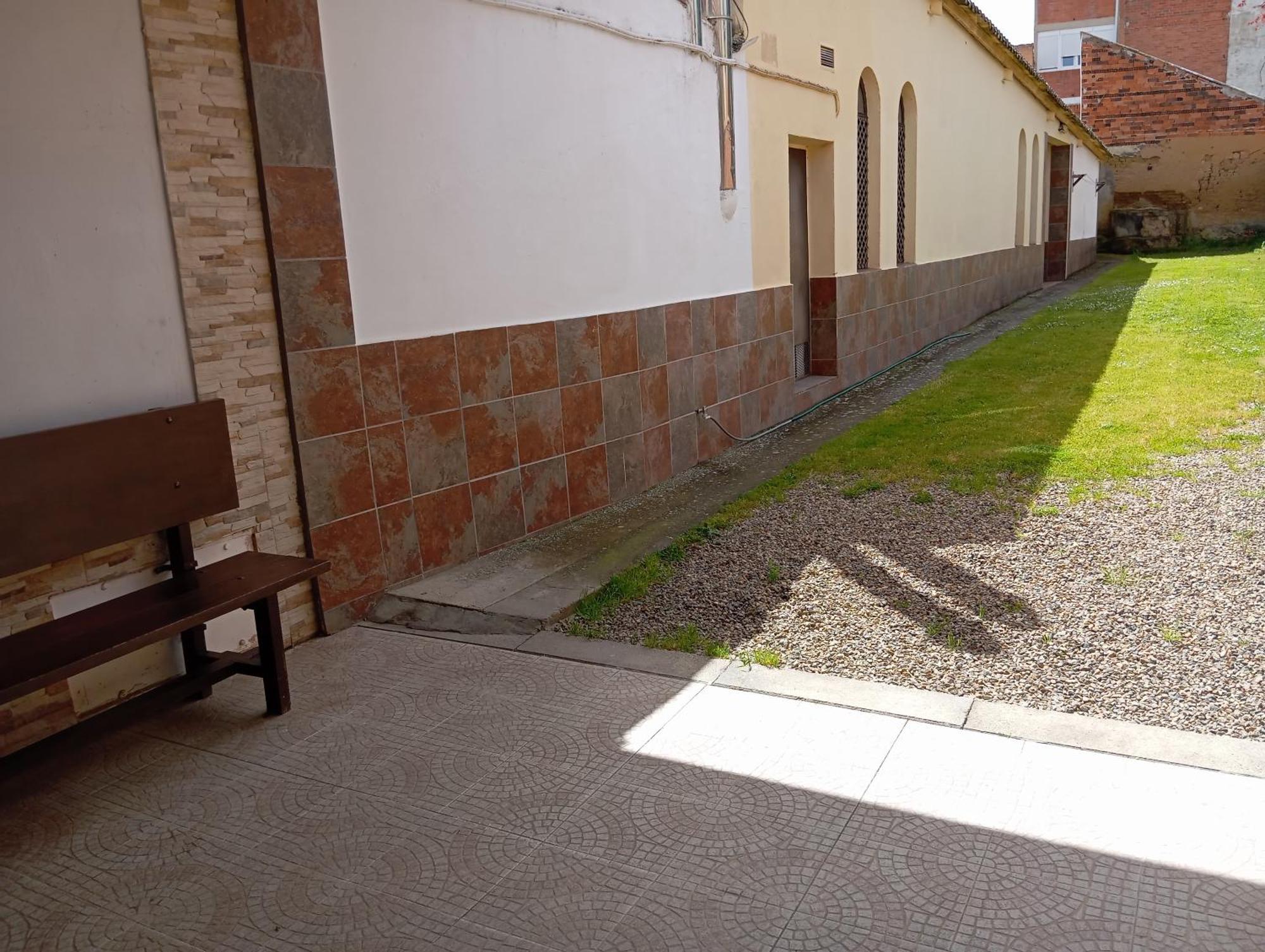 Hostal Santiago Carrion De Los Condes Exterior photo